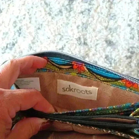 Sakroots Colorful Bohemian Zip Top Wallet - Picture 8 of 13